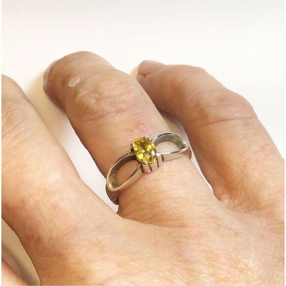 Ring, Sterling Silver Solitaire Ring, with Yellow CZ, NEW, Size 7, Handmade - Picture 7 of 7